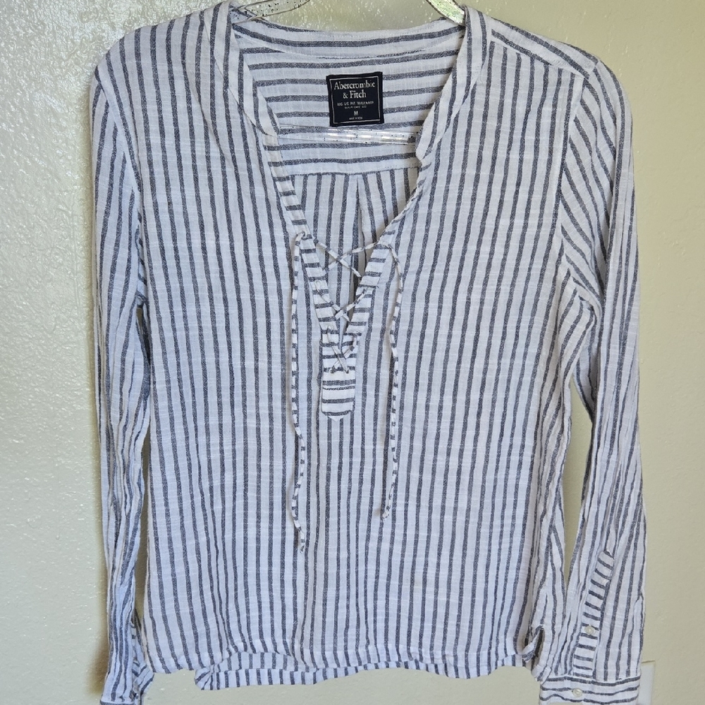 Abercrombie & Fitch Navy and White Striped Top